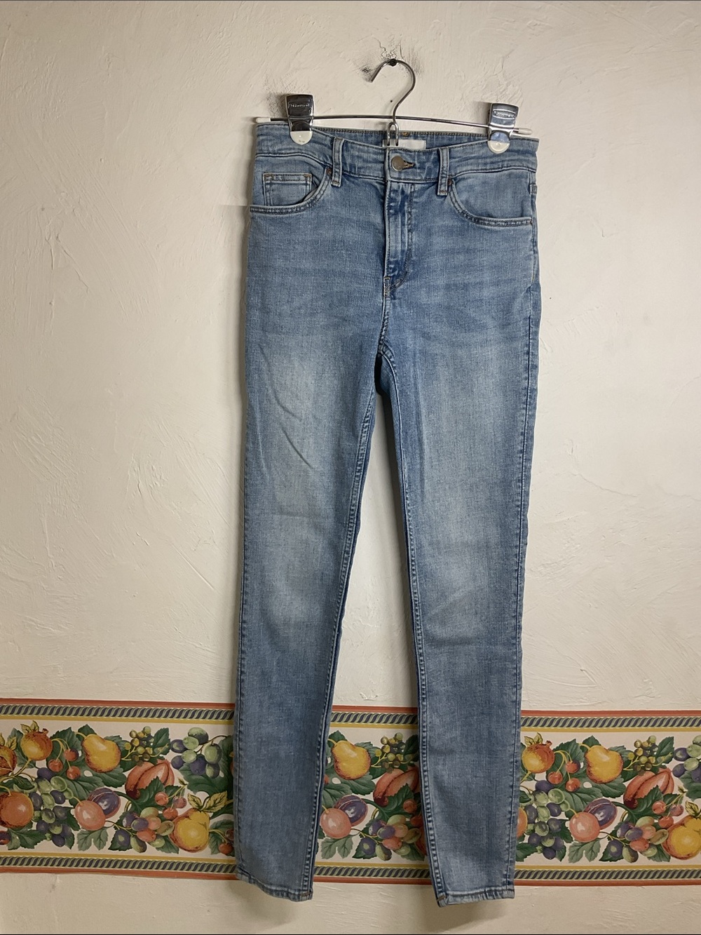 H&M Light Wash High Waisted Super Stretch Skinny Jeans Size 4